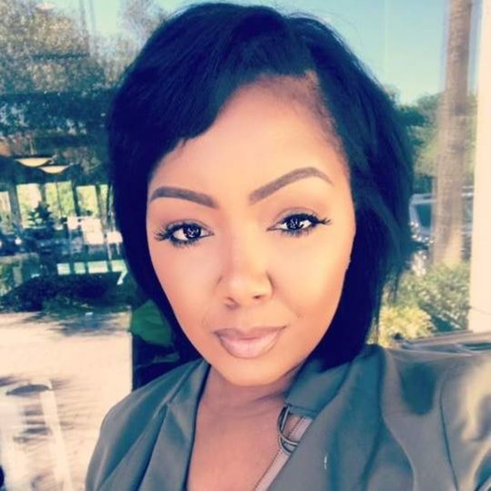 Meet your Posher, Meshia